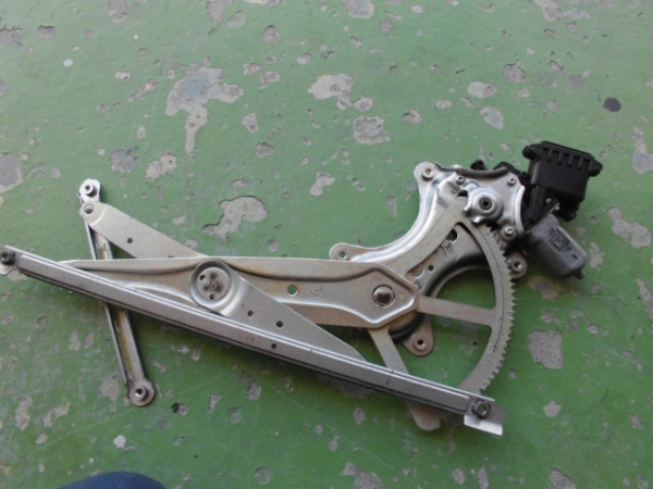 エスティマACR50Wリア左ドア55パワーウィンドウ レギュレーター拍卖