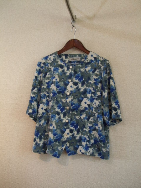 ブルー系花柄半袖ブラウス(USED)70815拍卖