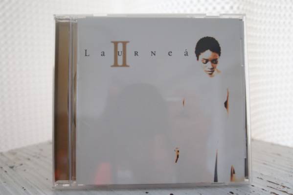 LAURNEA「II」拍卖