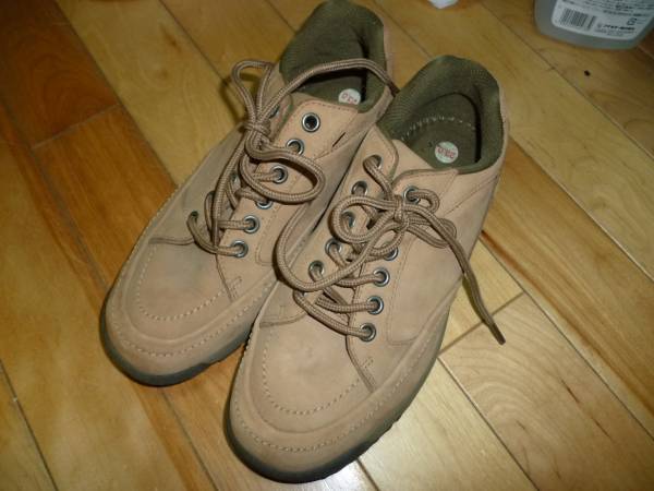 送料無料!即決●BROOKS ブルックス ウォーキングシューズ 23cm拍卖