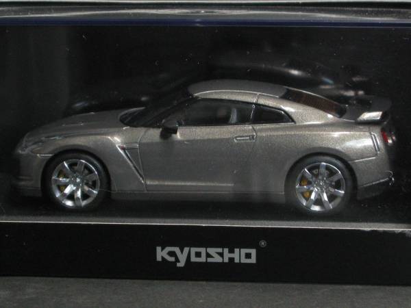 京商 1/43 ニッサンGT-R (R35) 2008 チタニウム グレイ色拍卖