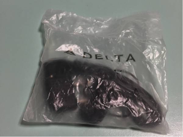 DELTA 機内配布イヤホン デルタ航空 送料無料拍卖
