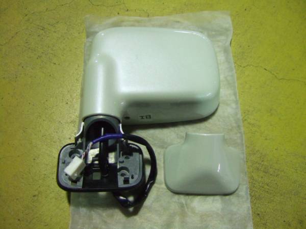 H15 ラパン HE21S 左電格ミラー パール拍卖