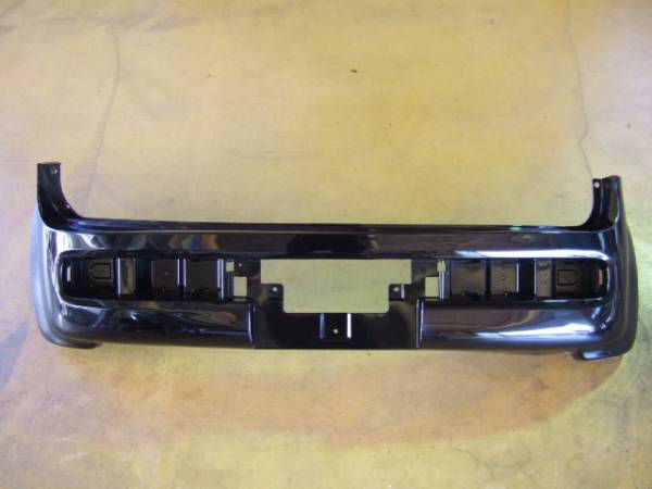 15年 キューブ Z11 リヤバンパー 黒 ブラック クロ拍卖