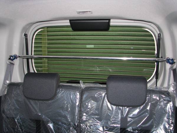 タント(LA600,610系)用 リヤピラーバー(真っ直ぐタイプ)新品箱入り、税込み拍卖