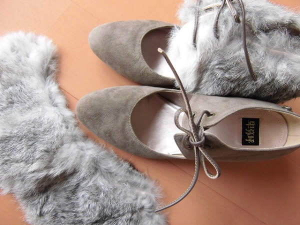 ★★★卑弥呼★ファー付パンプス★試着のみ★★★拍卖