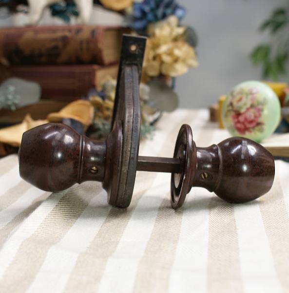 イギリス アンティーク ラッチ&ベイクライトドアノブ 金物 1019拍卖