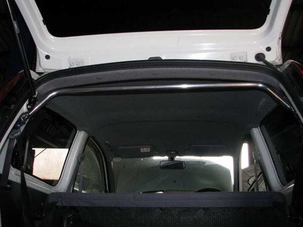 ミラ(L-250 全車)用 リヤピラーバー(天井に沿わすスクエアタイプ)新品箱入り、税込み拍卖