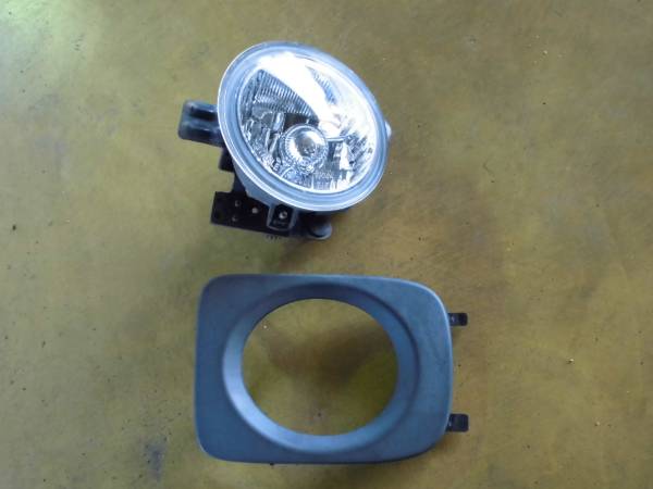 H15 キューブ BZ11 左 フォグランプ 中古拍卖