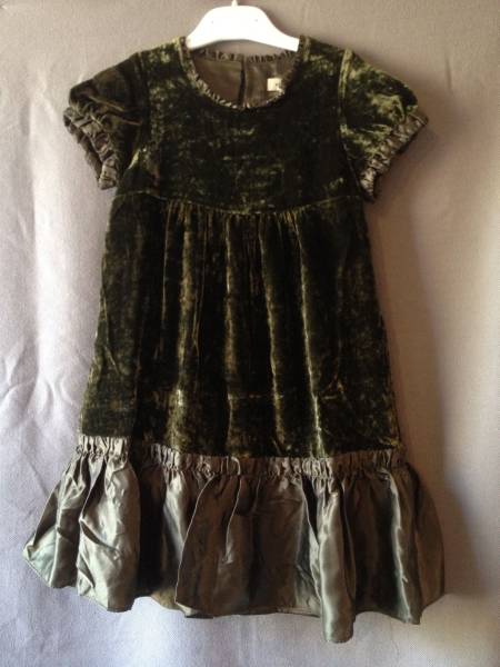新品 バーバリー 上品 ベロア シルク ワンピース ドレス 105cm カーキ グリーン 発表会拍卖