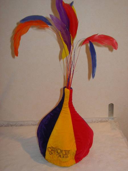 ★シルクドソレイユ【新品同様】羽根付キャップO会場購入 米国製拍卖