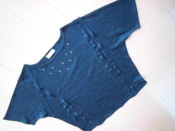 ★★★RENOWN★フロントビーズ飾りニットソー★★★拍卖