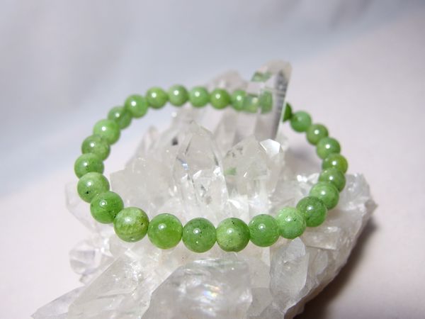 ☆★癒し 希少 7ミリ ミルキーペリドット アフリカ産★☆⑪拍卖