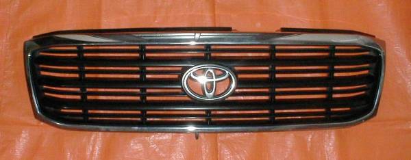 ☆★送料無料★トヨタ★ランドクルーザー100【フロントグリル】拍卖