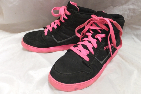 ☆☆送料無料☆☆FILA☆ハイカットスニーカー☆黒☆ネオンピンク☆23cm☆z20拍卖
