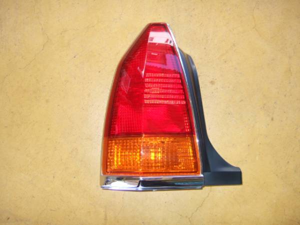 7年 クラウンマジェスタ UZS151 テールランプ 左拍卖
