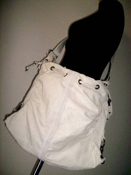 送料無料★新品*アンドエー豚革レザーバッグandAサザビー 白拍卖