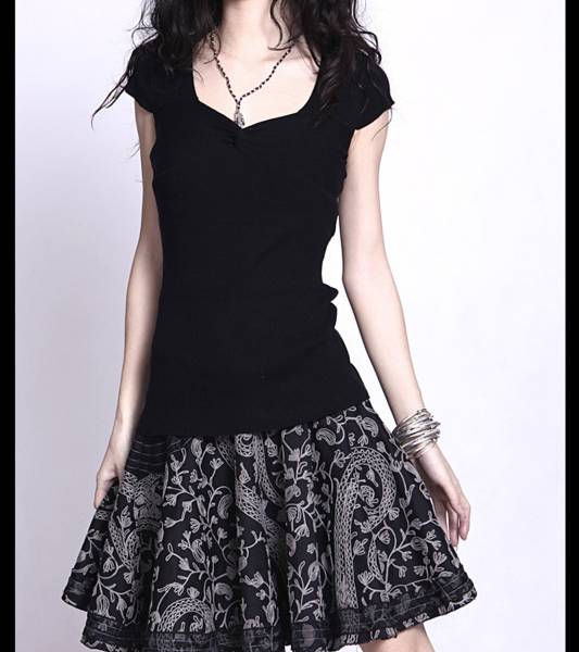 ☆彡美しいラインのサマー半袖カシミヤニット黒Fサイズ(M~LL)拍卖