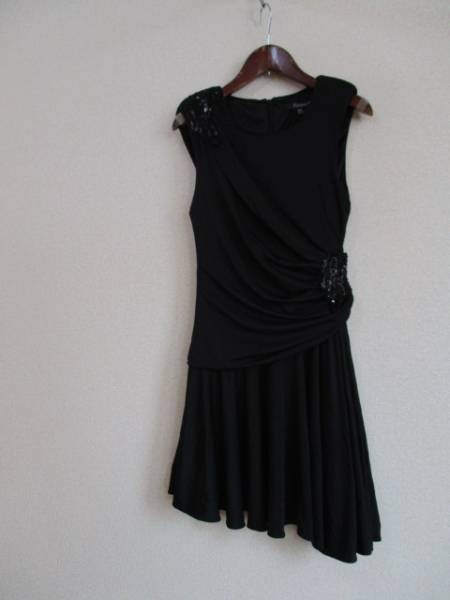 FOREVER21黒ビーズ付ノースリーブドレス ワンピ(USED)21516)拍卖