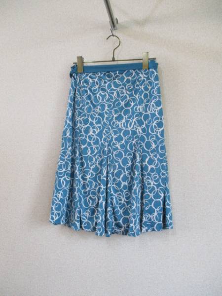 INED青幾何学プリントミモレ丈スカート(USED)62316)拍卖