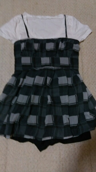 ギルフィー Tシャツ付チェックシフォンロンパース 新品拍卖