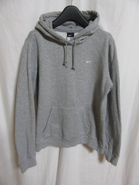 ☆☆送料無料☆☆NIKE☆フード付きスウェットパーカー☆ワンポイントロゴ☆z20拍卖