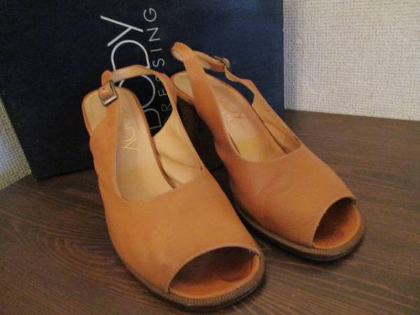 BODY DRESSING キャメル レザーサンダル(USED)32116)拍卖