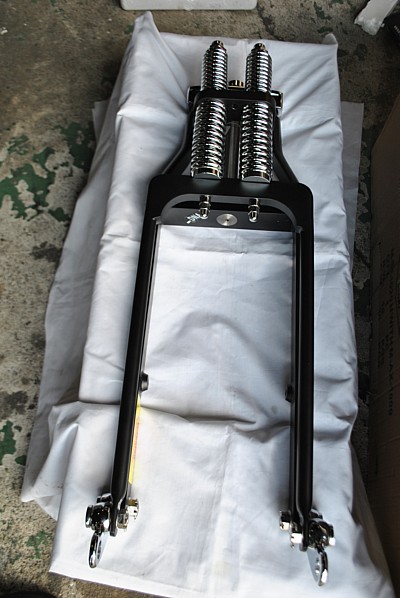 -4インチ フロントスプリンガーフォーク新品 アクスルシャフトとトップティーも付属します! ブラック 黒 拍卖