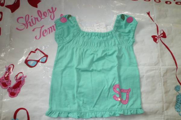 新品シャーリーテンプルチェリーロゴ入り半袖Tシャツ120㎝拍卖