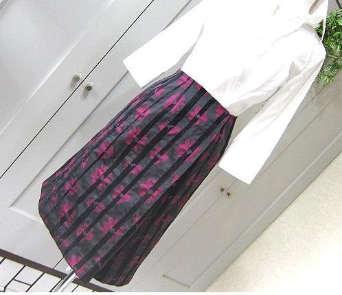 CHIYUKI 花モチーフ タックプリーツスカート 裏地キュプラ 日本製 拍卖