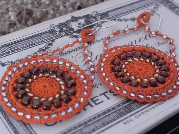 ◆新入荷◆ハンドメイドカギ針ピアスO拍卖