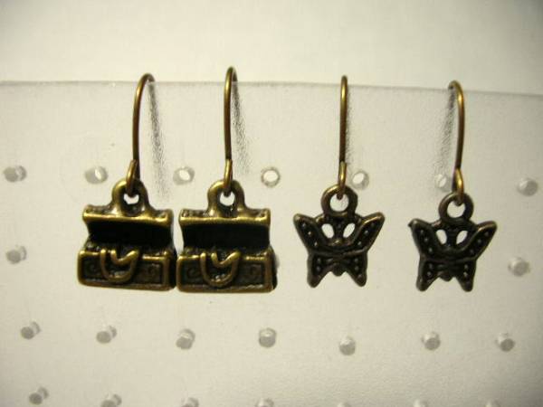 小箱☆蝶ピアス拍卖