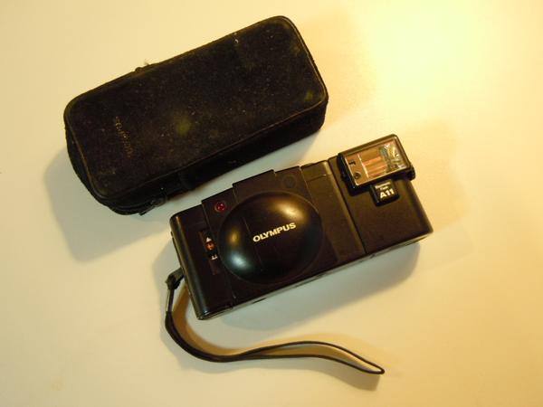 オリンパス XA2 ケース フラッシュ付き拍卖