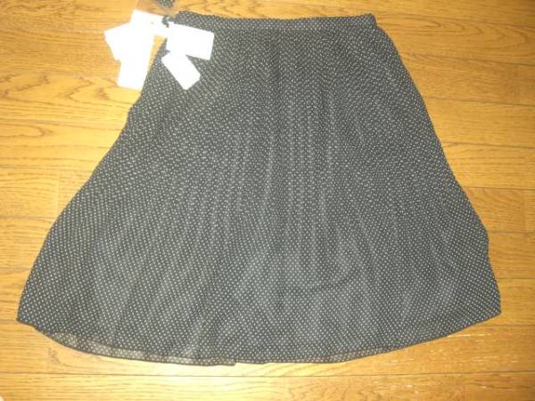 ☆新品 スカート W67 (黒地・白水玉) ☆拍卖