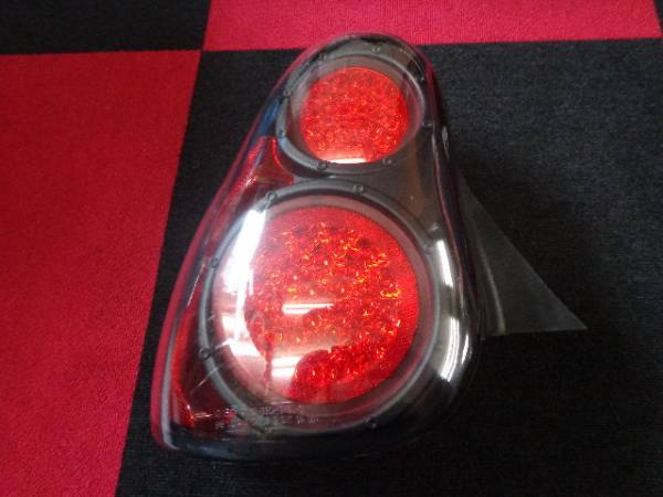 ★☆ 00y シボレー モンテカルロ テールレンズ 左側 テール 中古 ☆拍卖