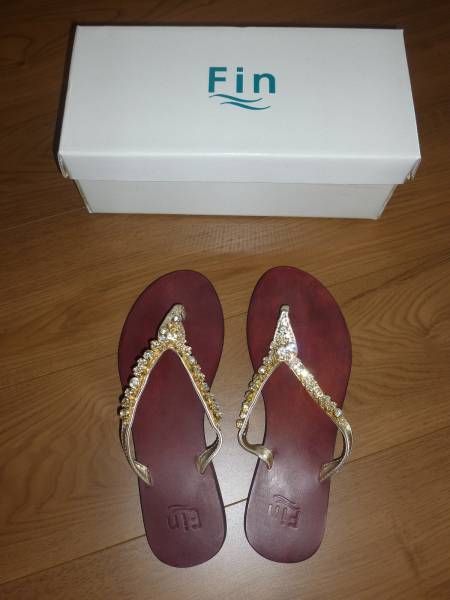 ★新品★ Fin フィン ビジュー トング サンダル Lサイズ(24~24.5cm) 定価9345円拍卖