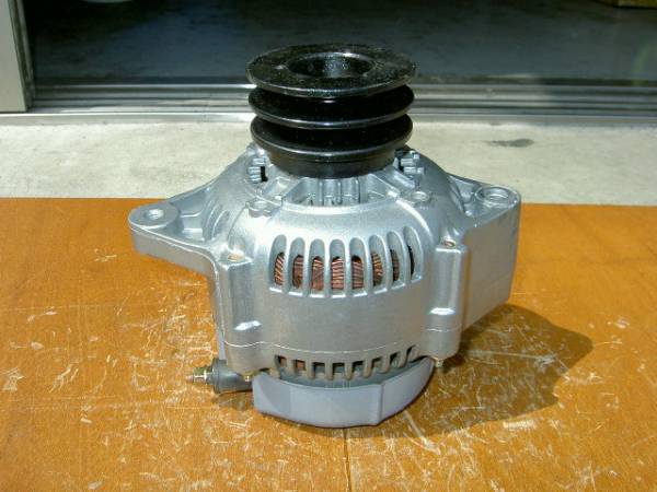 クボタ、トラクター用オルタネーター(ダイナモ)リビルト品 100211-7260~2、16540-64011拍卖