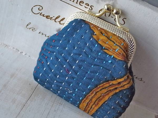 ◆新入荷◆インドシルクカンタ刺繍刺し子がま口G拍卖