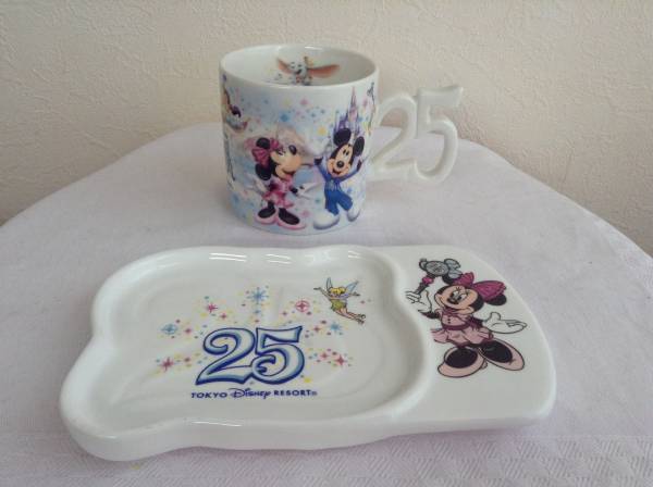 ディズニーランド 25周年 カップ&プレート拍卖