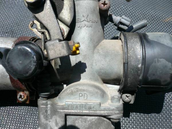 KEIHIN京浜ケイヒンシングル単気筒キャブレターインシュレーターファンネルセットCB250RS-ZRFT500FT400XL500XL250SXLR250XR250拍卖