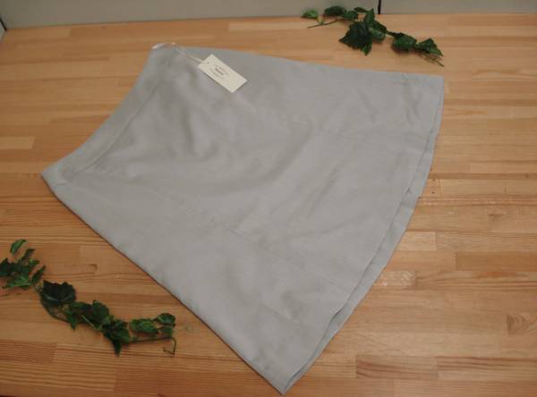 新品タグ付◆Mayleaf◆薄手マーメイドスカート定価10,395円 13号拍卖