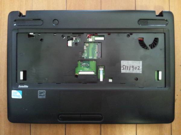 【送料無料】Satellite C600 Pentium P6000下半身(本体)動作確認Junk5111902拍卖