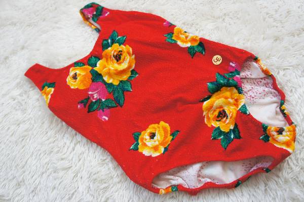 ●水着 9M●セシール◆縮れ地*日本製*スイミング*ワンピース水着拍卖