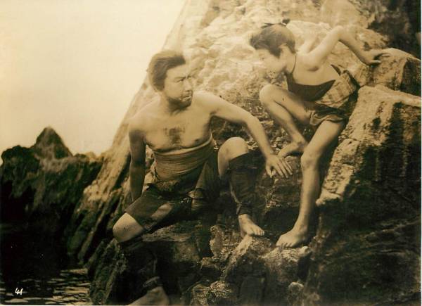 p21359片岡千恵蔵植木基晴内田吐夢『逆襲獄門砦』スチル拍卖