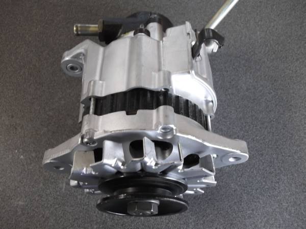 タイタンWEW/WEF系用◆国産◆オルタネーター(ダイナモ)リビルト品拍卖