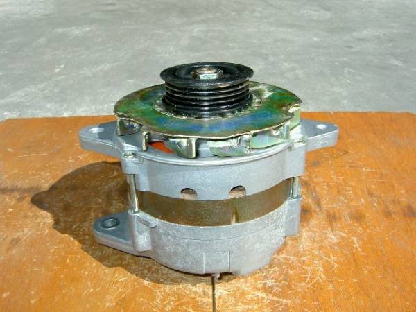 ハイエース、ダイナ、トヨエース、ライトエース、タウンエース等用オルタネーター(ダイナモ)リビルト品 021000-8311、27020-72010拍卖