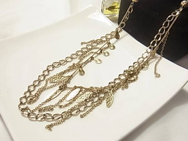 豪華フリンジにチャームの2連デザイン素敵ネックレス▲拍卖