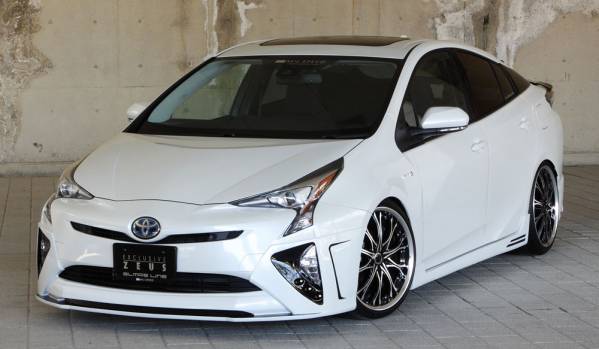 M'z ZEUSエムズ ゼウスZVW50系 PRIUS(プリウス) 塗装済3点拍卖