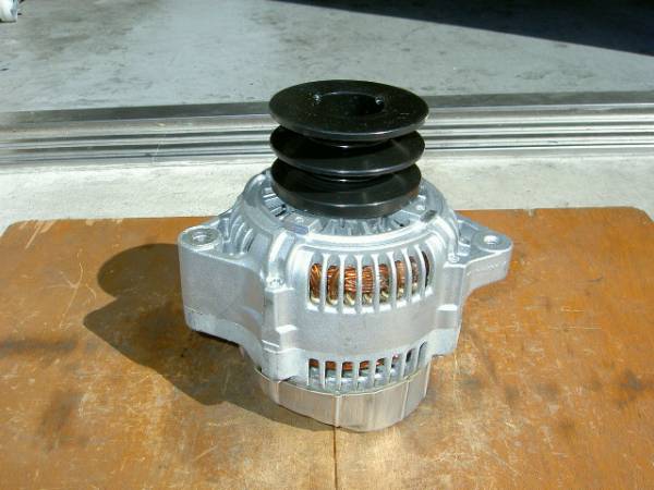 コマツ、ユンボ/産業機械用オルタネーター(ダイナモ)リビルト品 102211-4080、60086-16510拍卖