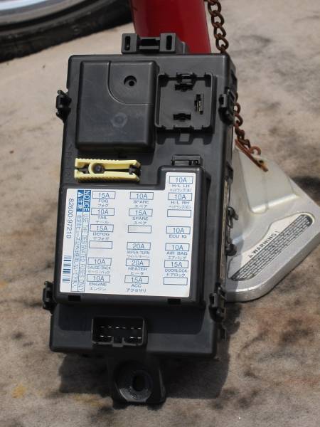 H13 TA-L750S ネイキッド EF-VE NA 2WD AT 室内 ヒューズBOX ジャンクションBOX拍卖